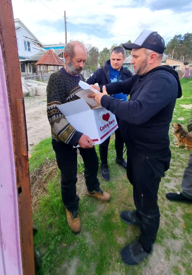 caring hands helps Ukraine